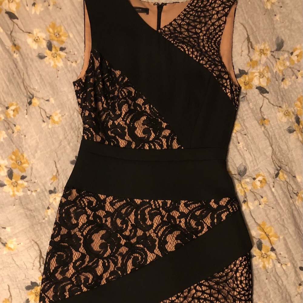 BCBGMAXAZRIA dress size 0